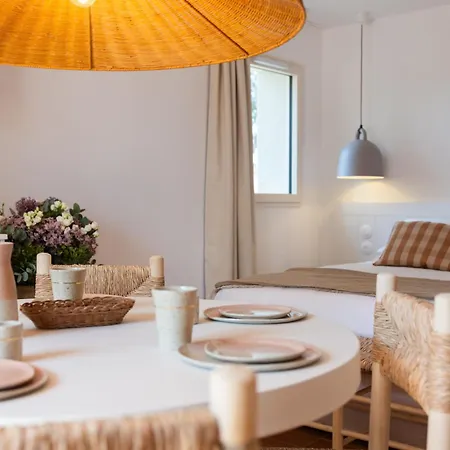 Aparthotel Les De Chateau Roussillon - Les Collection