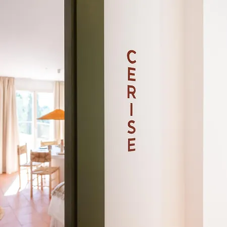 Aparthotel Les De Chateau Roussillon - Les Collection