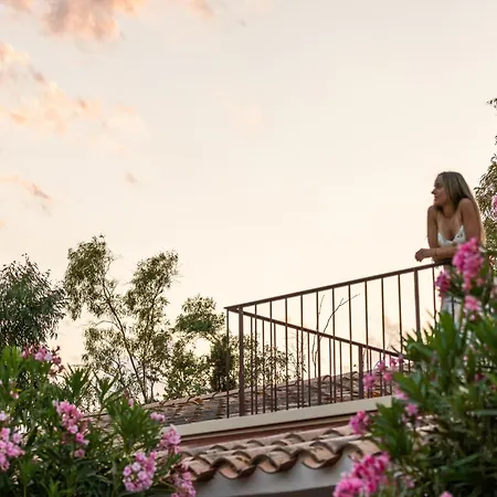 Aparthotel Les De Chateau Roussillon - Les Collection